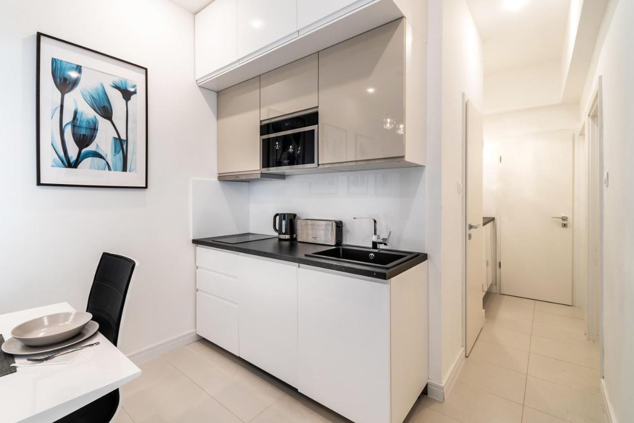 Quiet Very Central & Stylish Apt Budapest Luaran gambar